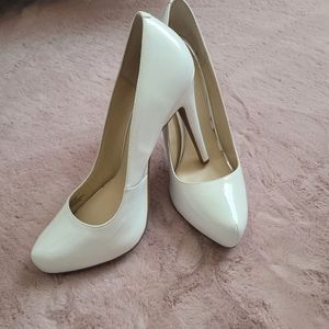 Jessica Simpson heels